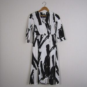 Weekend Max Mara Cartone Wrap Dress 4 White Black Cotton Printed Classic A-Line